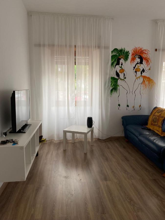 La Casa Di Gianfry Appartement Paola Buitenkant foto